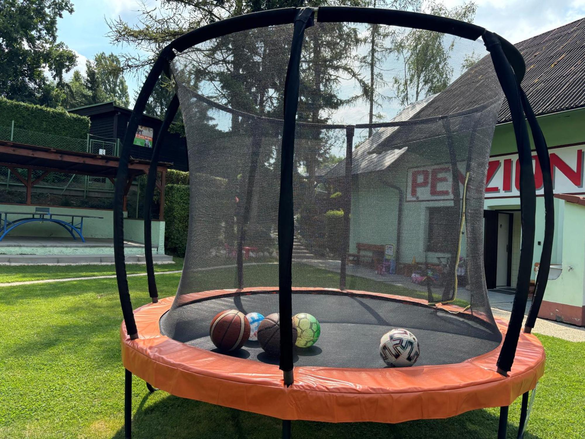 Penzion A Autokemp Wolf Ceska Skalice Luaran gambar